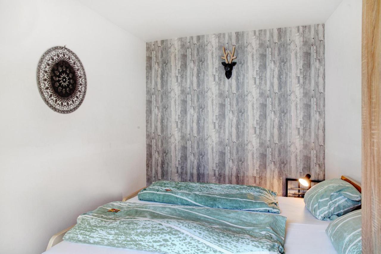 Flying Hirsch Aparthotel Stall ภายนอก รูปภาพ